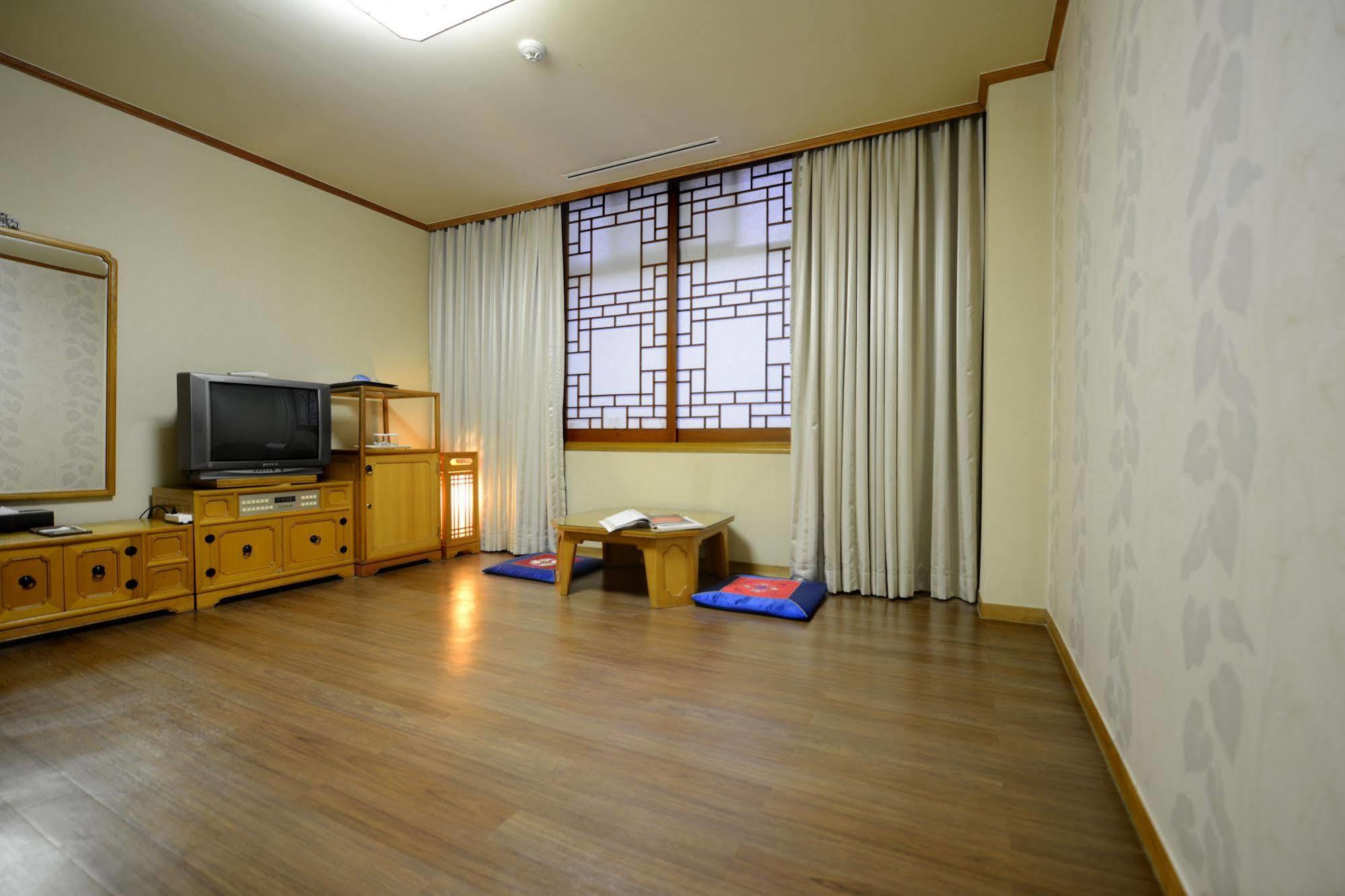 Onyang Hot Spring Hotel Asan Extérieur photo